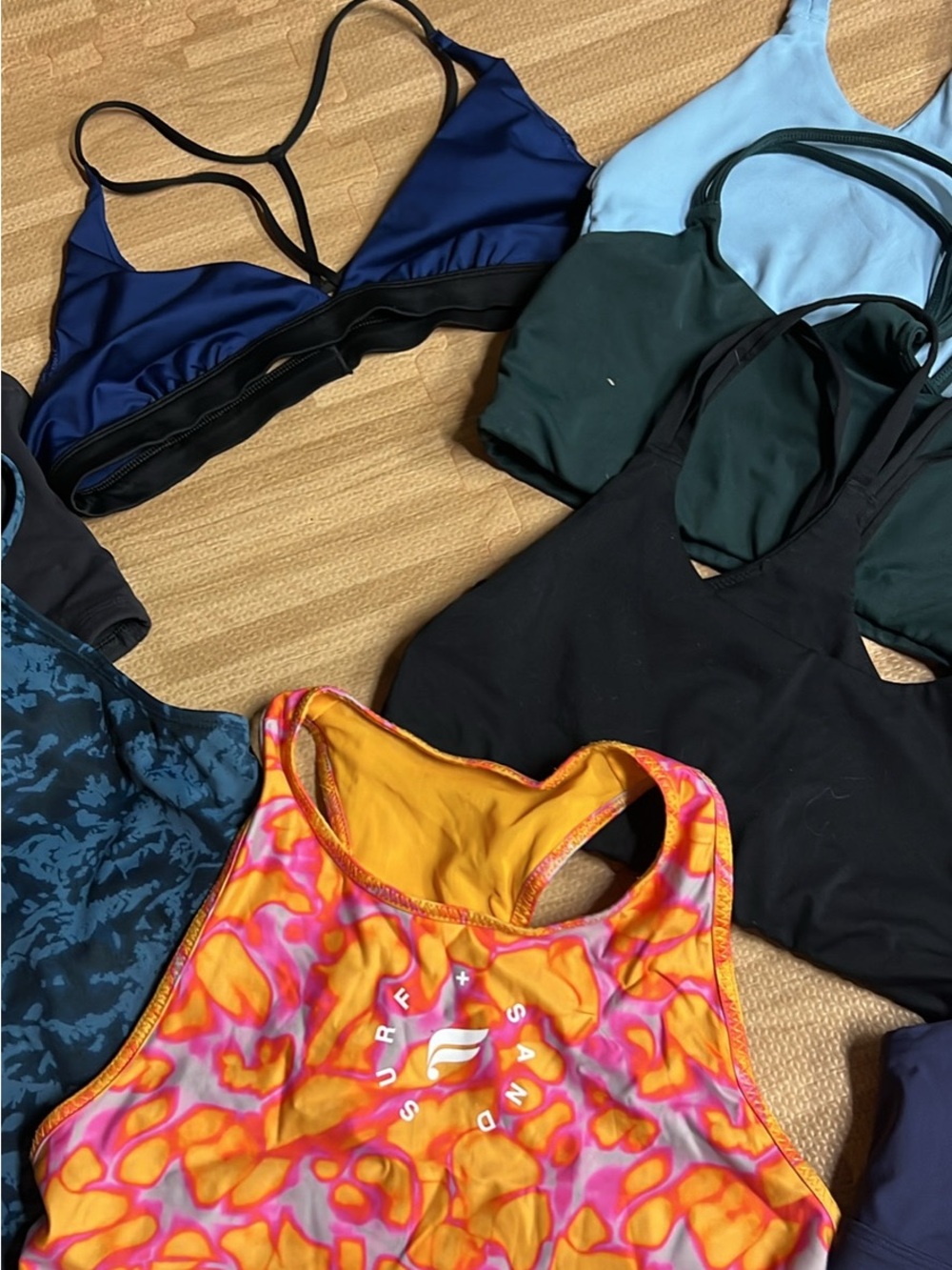 Sports Bra Bundle Medium - Picture 3 of 4